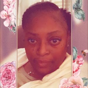 Meet your Posher, Demetria